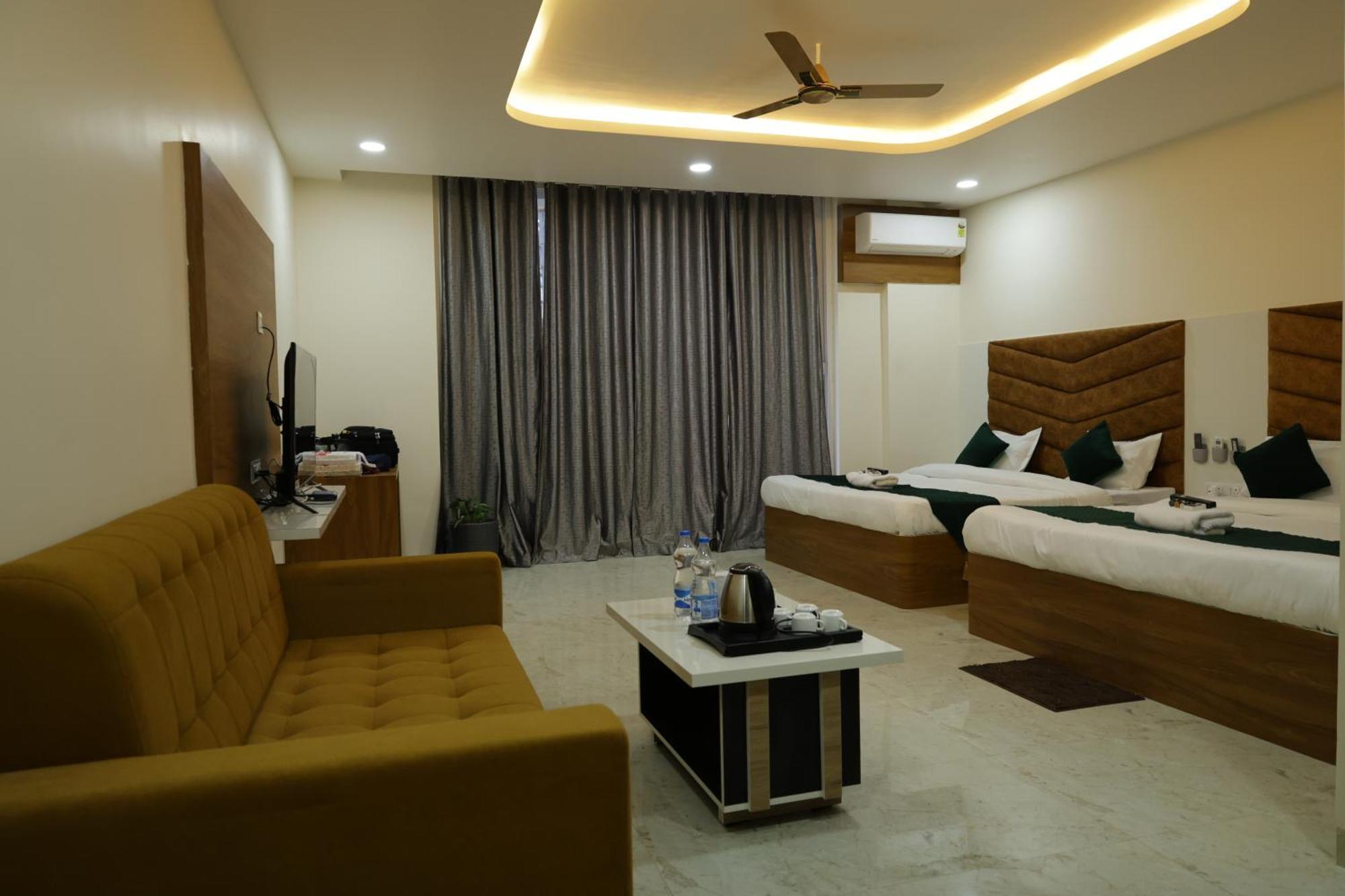 Hotel The Prime Land Hoshangabad Exterior foto
